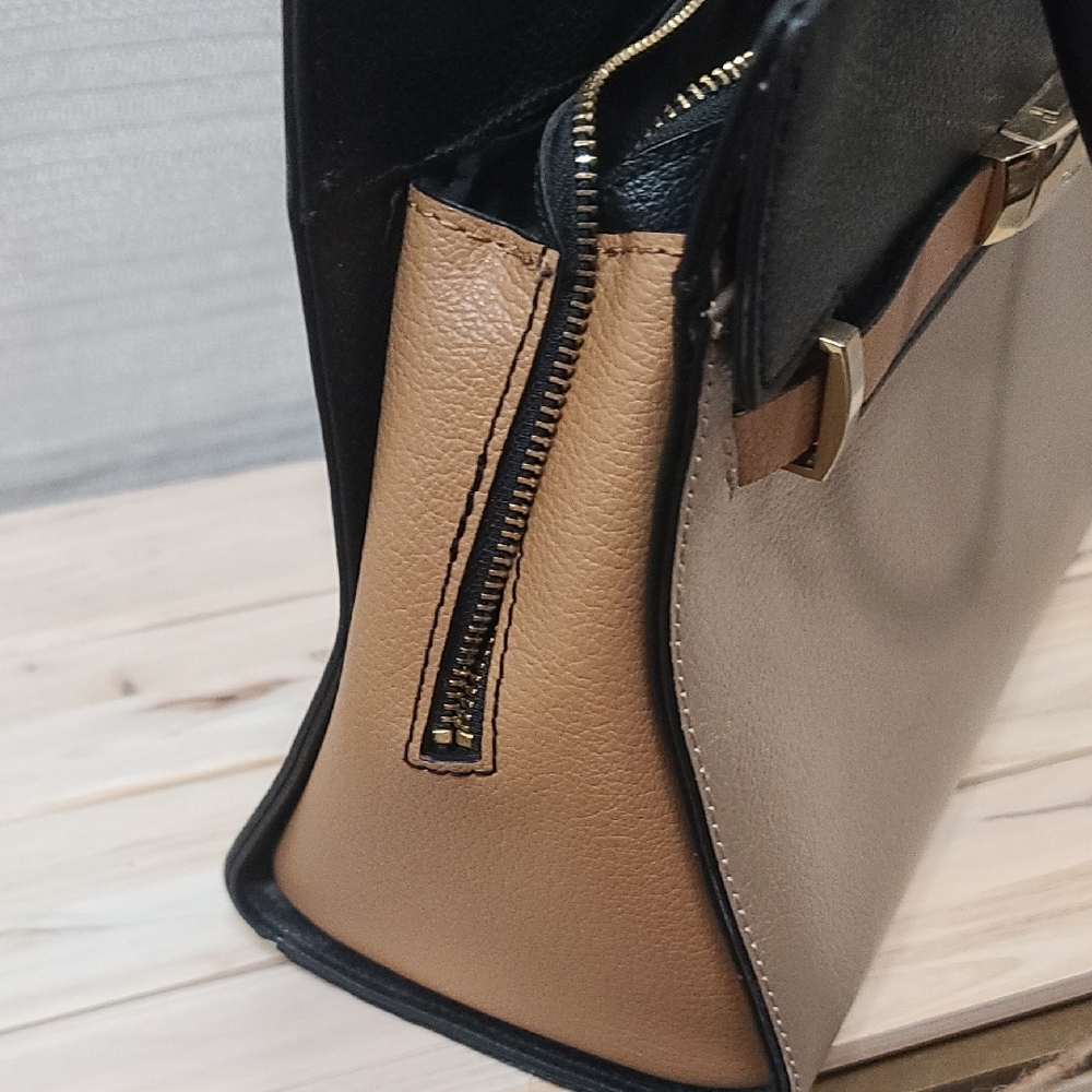 Calvin Klein Black & Golden Tan Satchel w Structured Gold Buckle Accents EUC - Picture 5 of 11